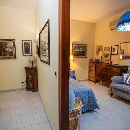 Courrier-House Lejlighed Aci Castello Eksteriør billede